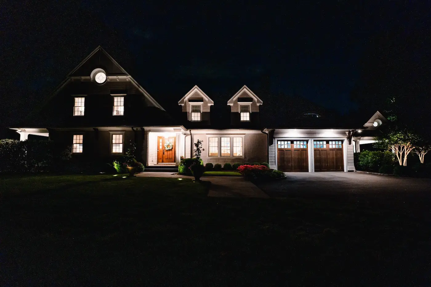 new home build lighting at night