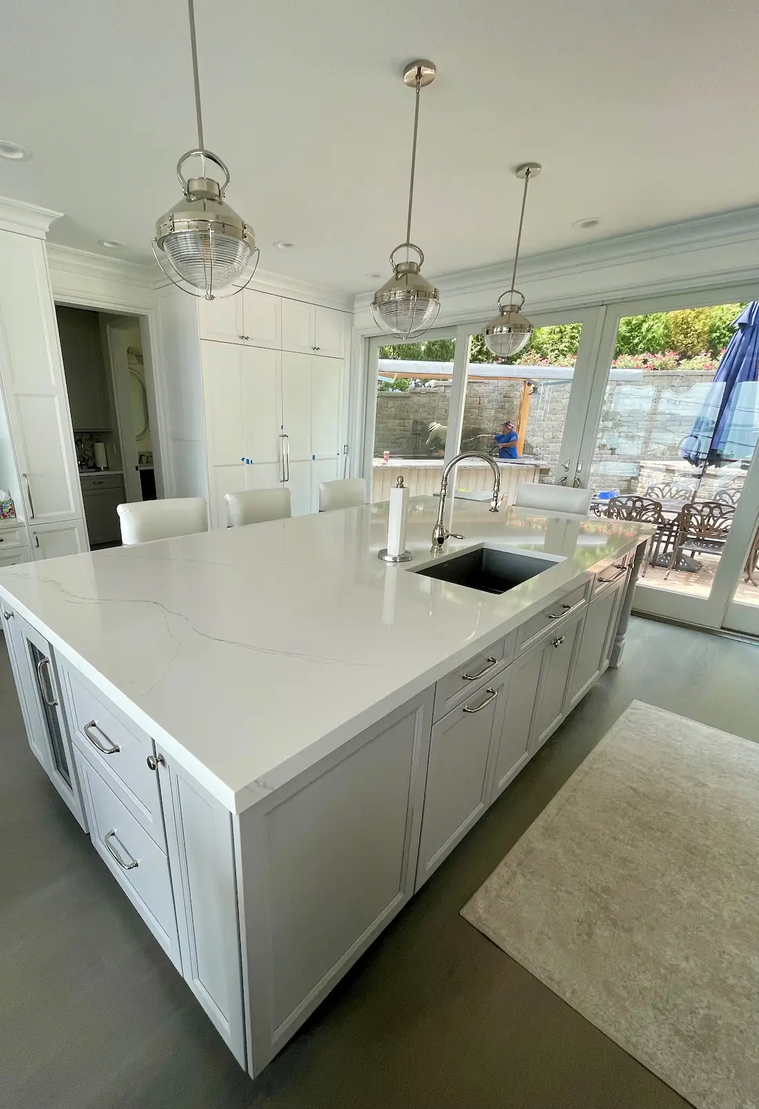 white marble kitchen island